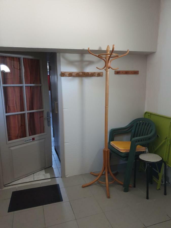 T1 Dans Maison Au Calme Réalmont Eksteriør bilde