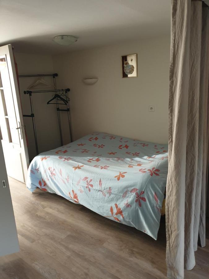 T1 Dans Maison Au Calme Réalmont Eksteriør bilde
